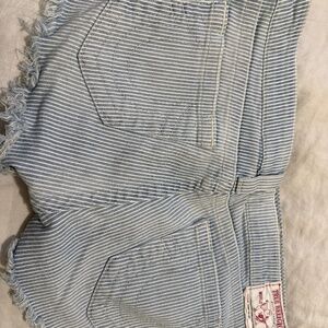 True religion striped short